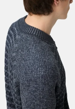 Strickjacke im Bomberstil