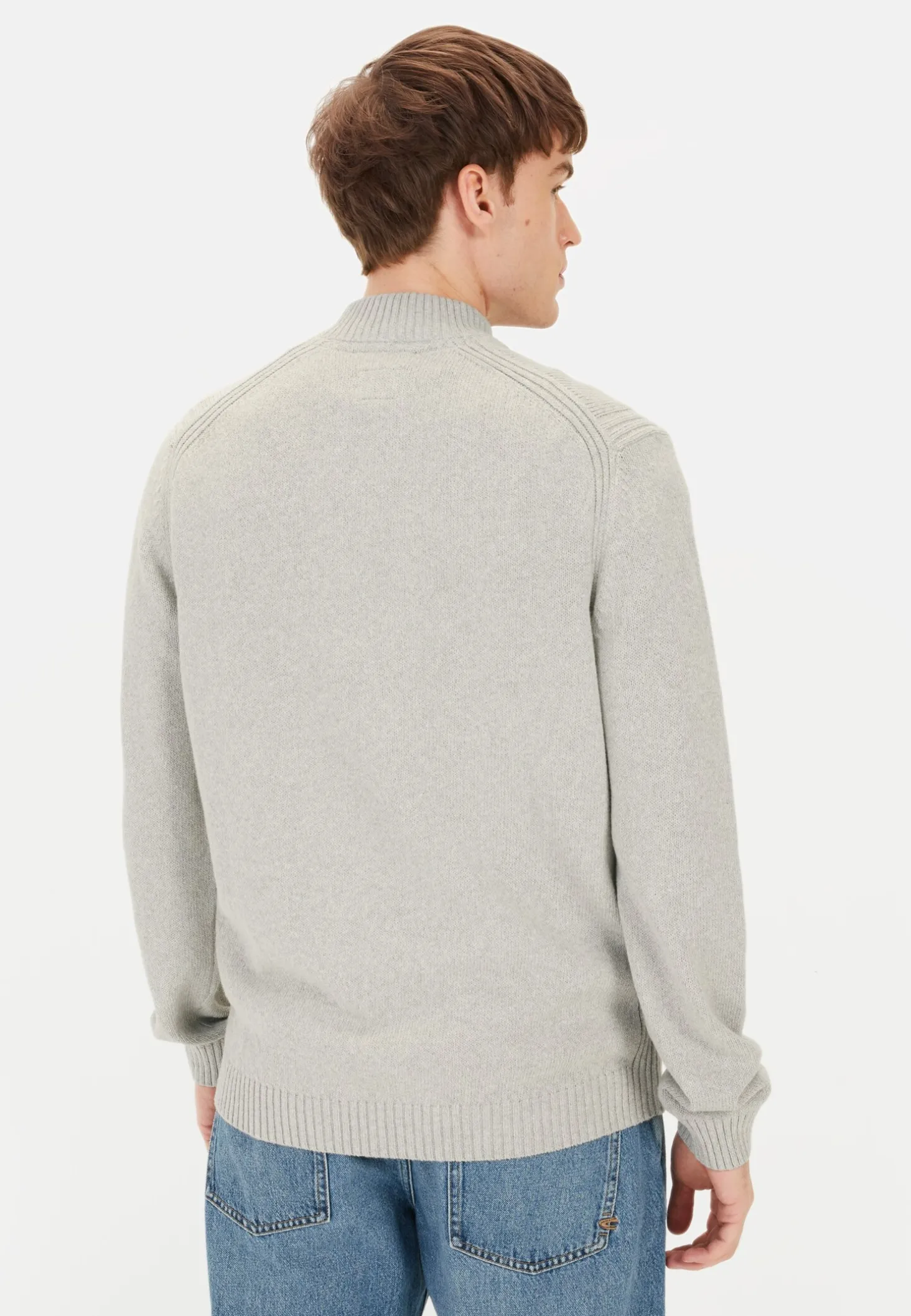Strickjacke mit Stehkragen