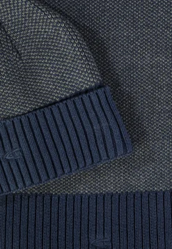 Strickmütze und Schal in camel active Geschenkbox