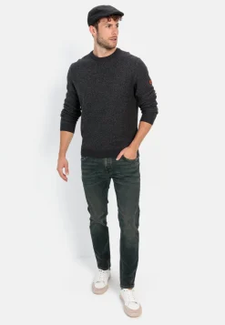 Strickpullover aus einem Baumwollmix