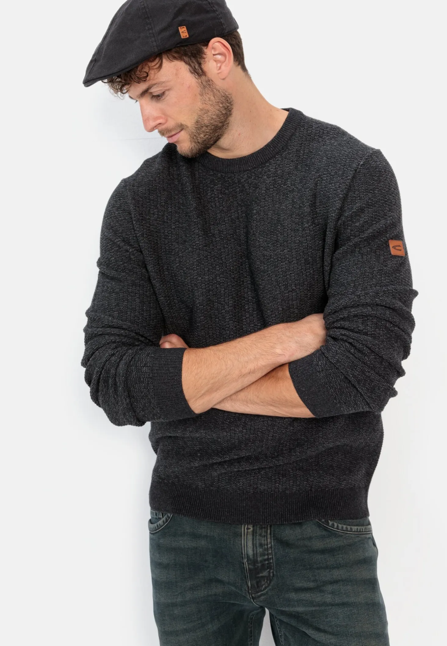Strickpullover aus einem Baumwollmix