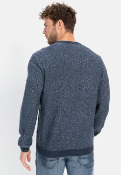 Strickpullover aus einem Baumwollmix