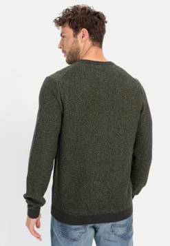 Strickpullover aus einem Baumwollmix
