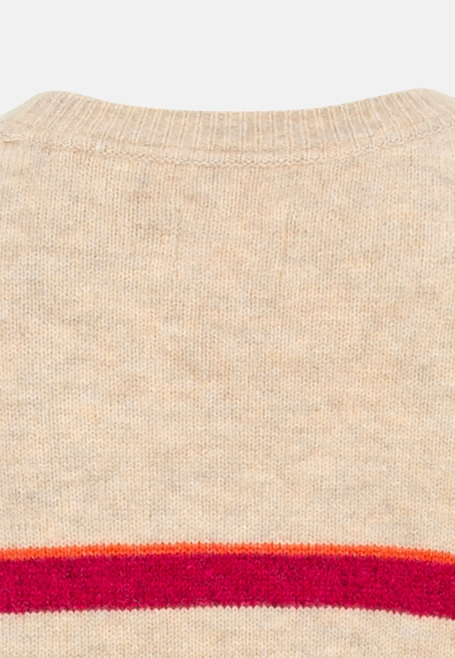 Strickpullover im Streifenmuster