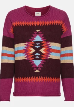 Strickpullover mit eingearbeiteten Mustern