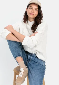 Strickpullover mit Zopfmuster