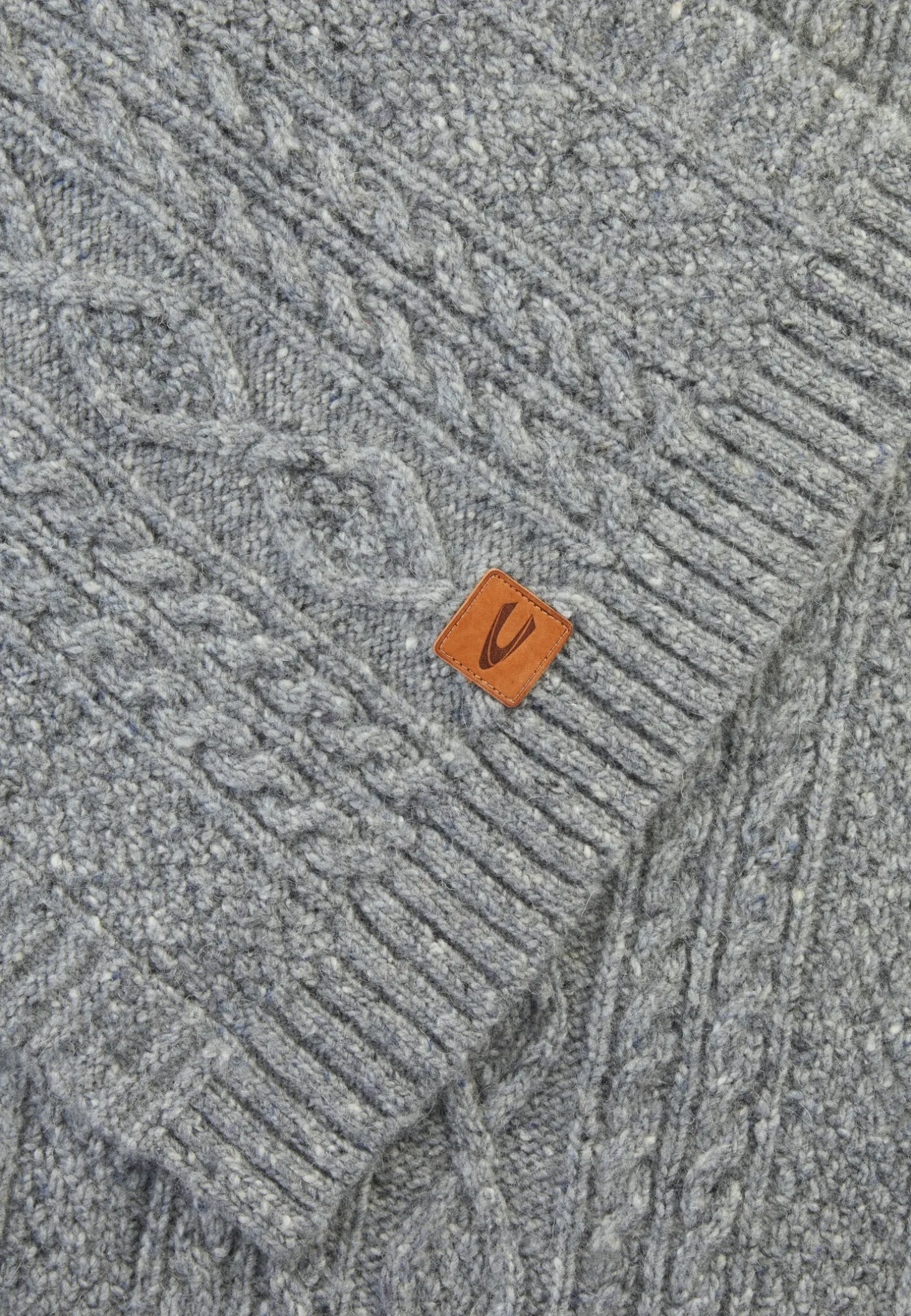 Strickschal aus hochwertiger Merino- und Alpakawolle