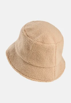 Teddy Bucket Hat