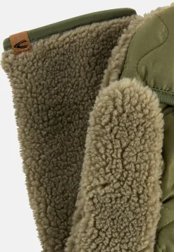 Teddy Handschuhe in einem Materialmix