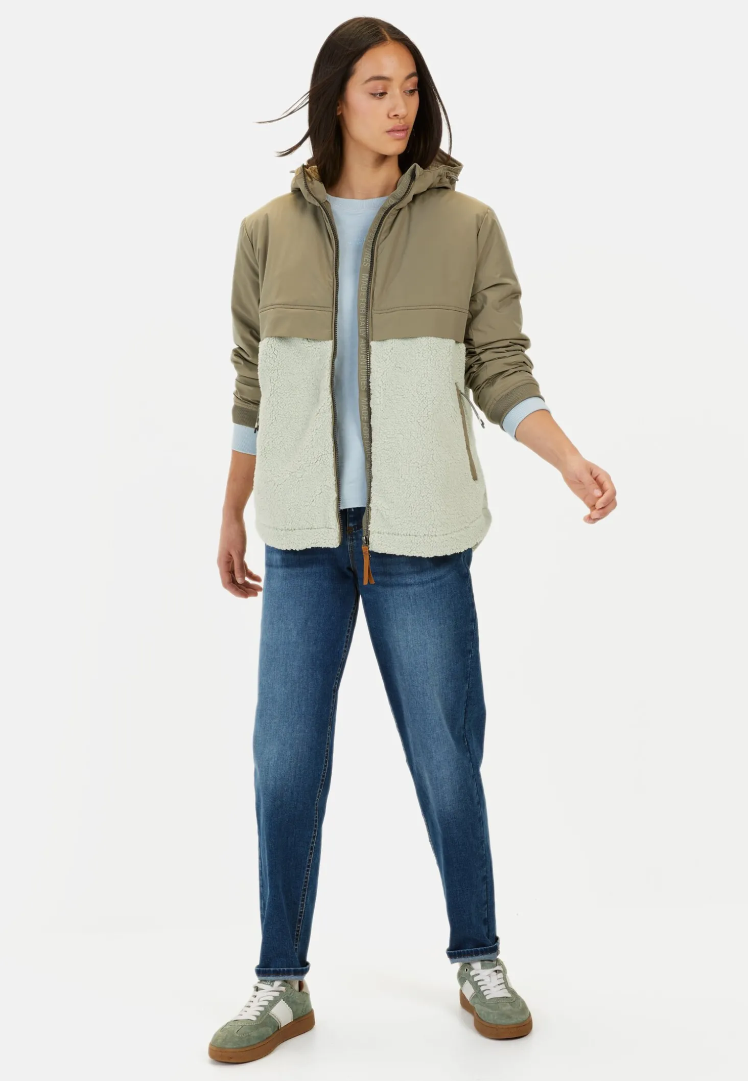 Teddyjacke mit Kapuze