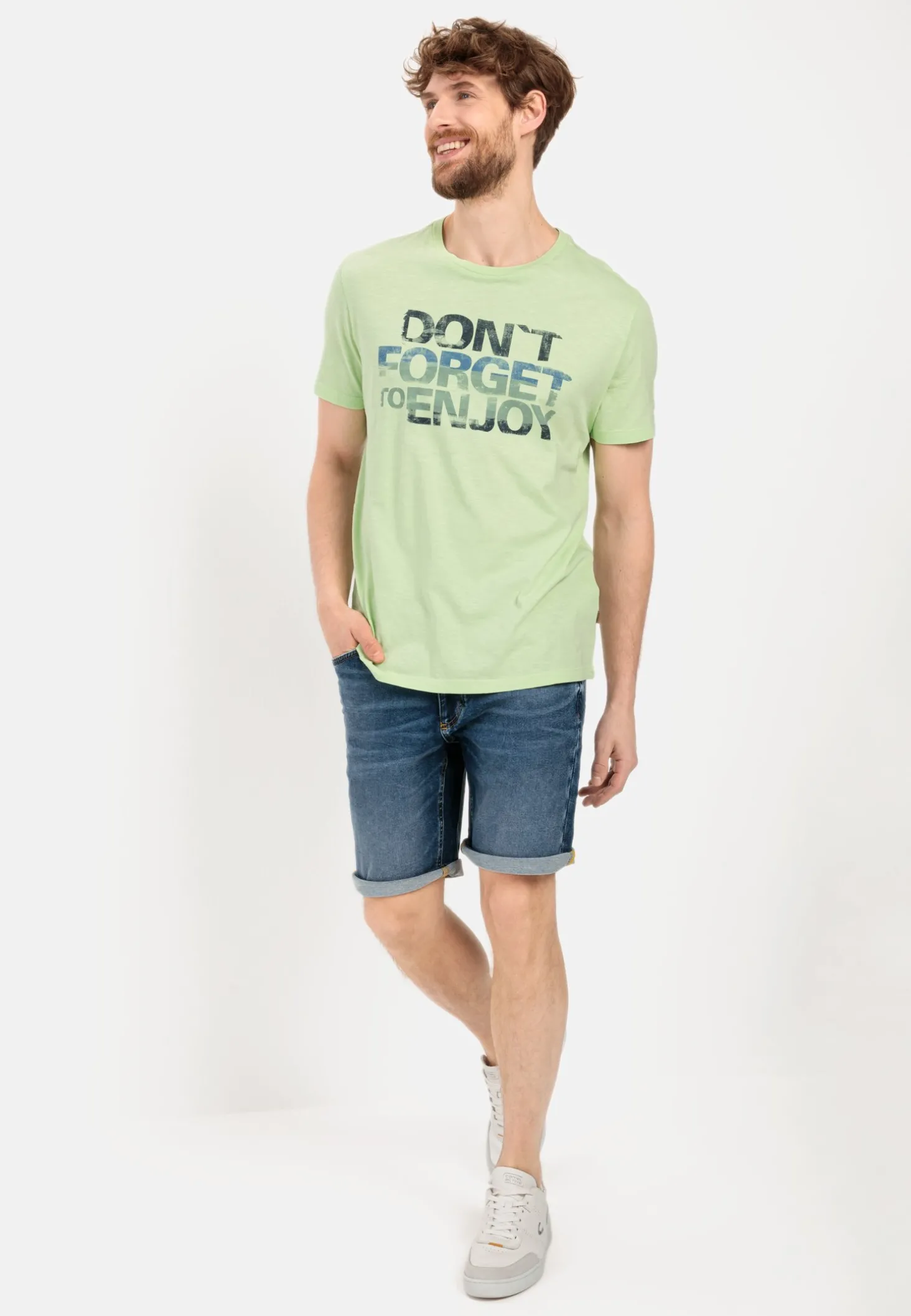 T-Shirt mit Print aus nachhaltigem Organic Cotton