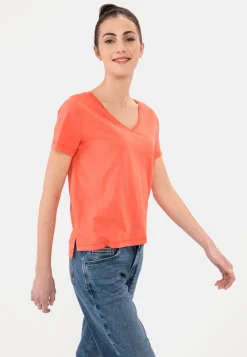 V-Neck T-Shirt aus Organic Cotton